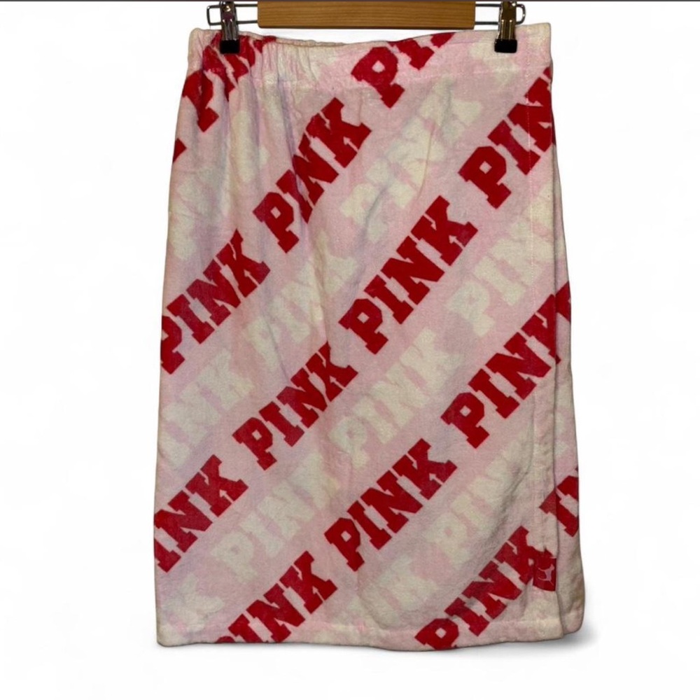 2020 PINK Victoria's Secret Pink and Red Logo towel #vs #pink #towel
